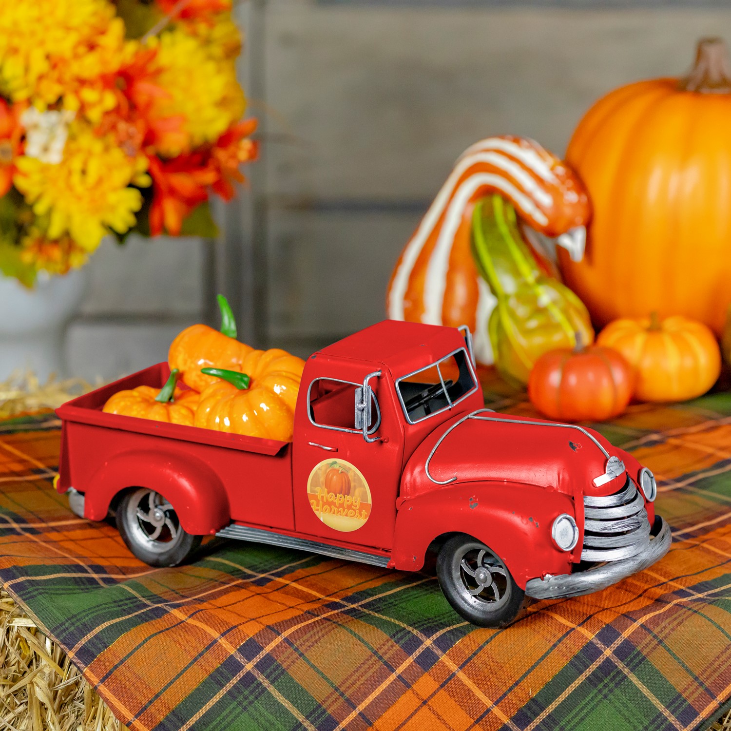 Zaer Ltd International Pre-Order: 15" Country Style Red Pickup Truck with Removable Pumpkins ZR371100-RD