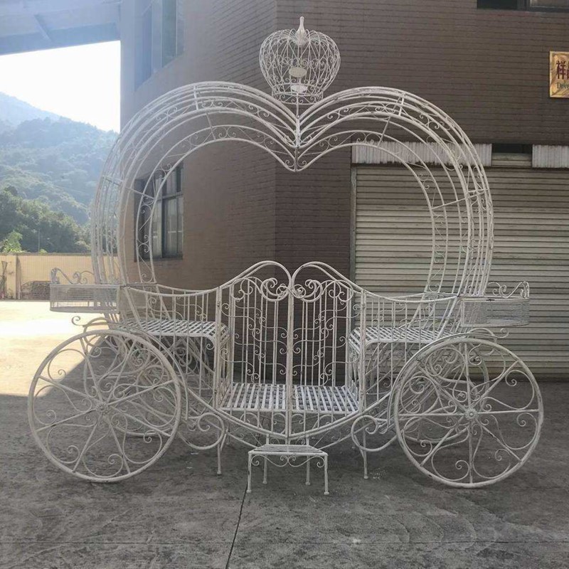 Zaer Ltd. International 10ft. Tall Large Heart-Shaped Iron Carriage in Antique White "Aphrodite" ZR200456-AW